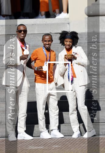 Den Haag 10 augustus 2021
Koning Willem Alexander en Koningin Maxima ontvangen op paleis noordeinde alle medaillewinnaars van de Olympische spelen in Tokyo. oa Sifan Hassan Harrie Lavreysen  Kiran Badloe Annemiek v d Vleuten Niek Kimmann Shanne Braspennincx Abdi Nageeye Jeffrey Hoogland Gabriella Schloesser Steve Wijler Arno Kamminga Sharon v Rouwendaal Tom Dumoulin Anouk Vetter Femke Bol Nouchka Fontijn Merel Smulders Sanne v Dijke Maikel v d Vleuten Kirsten Wild Annemiek Bekkering Annette Duetz Emma Oosterwegel Marit Bouwmeester Anna v d Breggen Roy v d Berg , heren 4 roeien , dames 2 roeien, heren 4x 400m  en het nederlands dames hockeyteam .Ook chef de Mission Pieter v d Hoogenband is er natuurlijk bij .