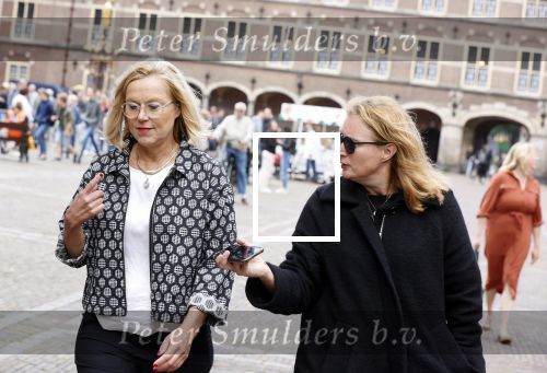 Den Haag 31 augustus 2021
Mark Rutte , Wopke Hoekstra Lillianne Ploumen Jesse Klaver Sigrid Kaag Gert Jan Segers en Rob Jetten op gesprek bij Mariette Hamer ivm vormen van nieuwe regering op het binnenhof.