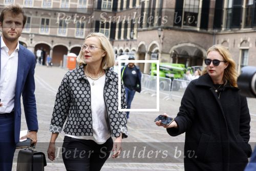 Den Haag 31 augustus 2021
Mark Rutte , Wopke Hoekstra Lillianne Ploumen Jesse Klaver Sigrid Kaag Gert Jan Segers en Rob Jetten op gesprek bij Mariette Hamer ivm vormen van nieuwe regering op het binnenhof.