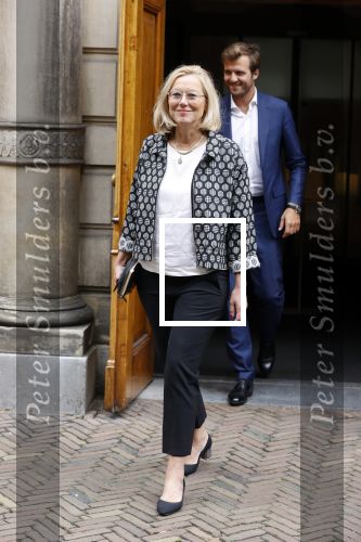 Den Haag 31 augustus 2021
Mark Rutte , Wopke Hoekstra Lillianne Ploumen Jesse Klaver Sigrid Kaag Gert Jan Segers en Rob Jetten op gesprek bij Mariette Hamer ivm vormen van nieuwe regering op het binnenhof.