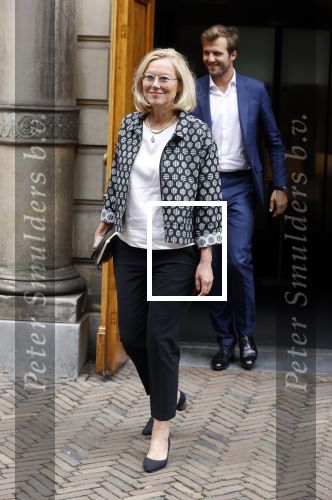Den Haag 31 augustus 2021
Mark Rutte , Wopke Hoekstra Lillianne Ploumen Jesse Klaver Sigrid Kaag Gert Jan Segers en Rob Jetten op gesprek bij Mariette Hamer ivm vormen van nieuwe regering op het binnenhof.