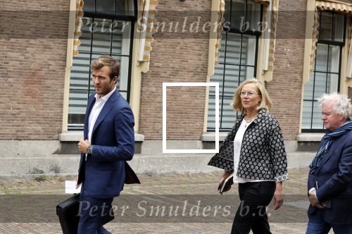 Den Haag 31 augustus 2021
Mark Rutte , Wopke Hoekstra Lillianne Ploumen Jesse Klaver Sigrid Kaag Gert Jan Segers en Rob Jetten op gesprek bij Mariette Hamer ivm vormen van nieuwe regering op het binnenhof.