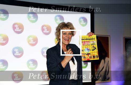 Amsterdam 26 augustus 2021
Presentatie magazine van het DeLaMar theater . Joop v d Ende geeft toespraak . Simone Kleinsma kreeg het eerste exemplaar.