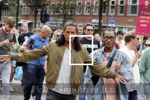 Amsterdam 21 augustus 2021
Demonstratie Mute us in amsterdam . Er zijn meerdere djs aanwezig zoals Sunnery James Ryan Marciano Ronald Molendijk Fred v Leer Sidney Brandeis en Menno Kohler.