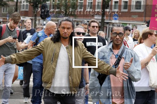 Amsterdam 21 augustus 2021
Demonstratie Mute us in amsterdam . Er zijn meerdere djs aanwezig zoals Sunnery James Ryan Marciano Ronald Molendijk Fred v Leer Sidney Brandeis en Menno Kohler.
