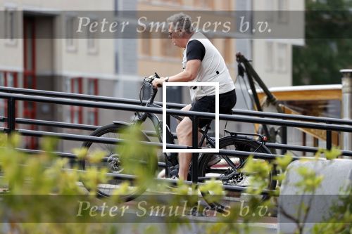 Amsterdam 13 augustus 2021
Thomas Acda op de fiets in Amsterdam