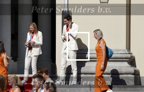 Den Haag 10 augustus 2021
Koning Willem Alexander en Koningin Maxima ontvangen op paleis noordeinde alle medaillewinnaars van de Olympische spelen in Tokyo. oa Sifan Hassan Harrie Lavreysen  Kiran Badloe Annemiek v d Vleuten Niek Kimmann Shanne Braspennincx Abdi Nageeye Jeffrey Hoogland Gabriella Schloesser Steve Wijler Arno Kamminga Sharon v Rouwendaal Tom Dumoulin Anouk Vetter Femke Bol Nouchka Fontijn Merel Smulders Sanne v Dijke Maikel v d Vleuten Kirsten Wild Annemiek Bekkering Annette Duetz Emma Oosterwegel Marit Bouwmeester Anna v d Breggen Roy v d Berg , heren 4 roeien , dames 2 roeien, heren 4x 400m  en het nederlands dames hockeyteam .Ook chef de Mission Pieter v d Hoogenband is er natuurlijk bij .