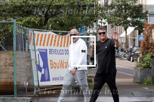 Amsterdam 28 augustus 2021
Wolter Kroes met goede Richard wandelend door Amsterdam.