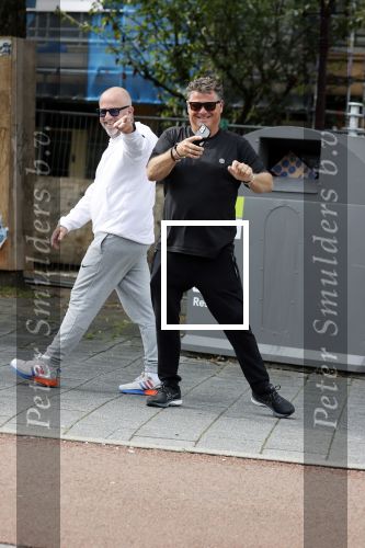 Amsterdam 28 augustus 2021
Wolter Kroes met goede Richard wandelend door Amsterdam.