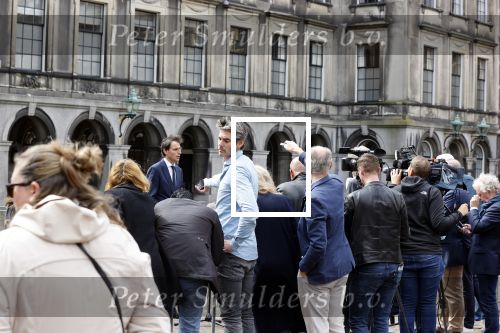 Den Haag 31 augustus 2021
Mark Rutte , Wopke Hoekstra Lillianne Ploumen Jesse Klaver Sigrid Kaag Gert Jan Segers en Rob Jetten op gesprek bij Mariette Hamer ivm vormen van nieuwe regering op het binnenhof.