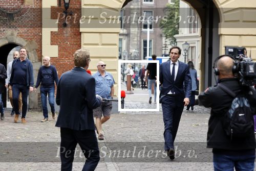 Den Haag 31 augustus 2021
Mark Rutte , Wopke Hoekstra Lillianne Ploumen Jesse Klaver Sigrid Kaag Gert Jan Segers en Rob Jetten op gesprek bij Mariette Hamer ivm vormen van nieuwe regering op het binnenhof.