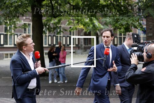 Den Haag 31 augustus 2021
Mark Rutte , Wopke Hoekstra Lillianne Ploumen Jesse Klaver Sigrid Kaag Gert Jan Segers en Rob Jetten op gesprek bij Mariette Hamer ivm vormen van nieuwe regering op het binnenhof. Wopke met Jair Ferwerda