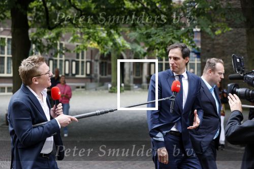 Den Haag 31 augustus 2021
Mark Rutte , Wopke Hoekstra Lillianne Ploumen Jesse Klaver Sigrid Kaag Gert Jan Segers en Rob Jetten op gesprek bij Mariette Hamer ivm vormen van nieuwe regering op het binnenhof. Wopke met Jair Ferwerda