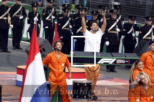 Zandvoort 4 september 2022
Afrojack ( Nick v d Wall) draait op de nederlandse F1 Grand Prix op circuit Zandvoort.