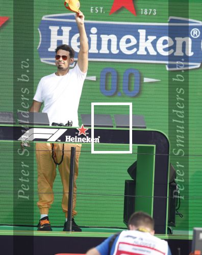 Zandvoort 4 september 2022
Afrojack ( Nick v d Wall) draait op de nederlandse F1 Grand Prix op circuit Zandvoort.