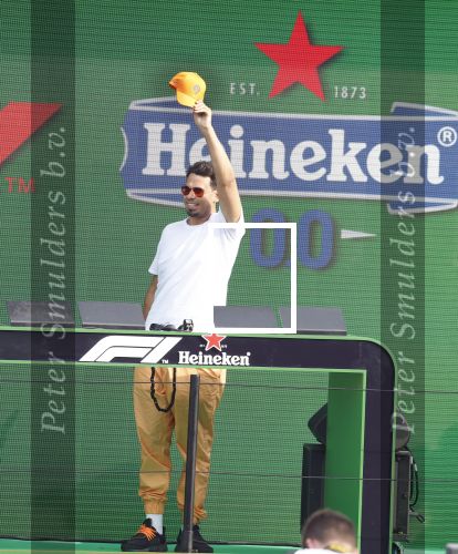 Zandvoort 4 september 2022
Afrojack ( Nick v d Wall) draait op de nederlandse F1 Grand Prix op circuit Zandvoort.