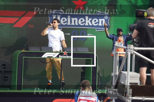 Zandvoort 4 september 2022
Afrojack ( Nick v d Wall) draait op de nederlandse F1 Grand Prix op circuit Zandvoort.
