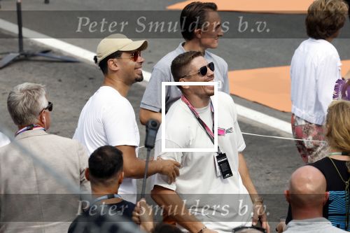 Zandvoort 4 september 2022
Afrojack ( Nick v d Wall) draait op de nederlandse F1 Grand Prix op circuit Zandvoort.
 Afrojack en Rico Verhoeven