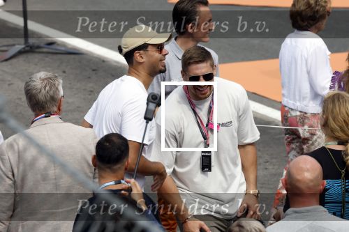 Zandvoort 4 september 2022
Afrojack ( Nick v d Wall) draait op de nederlandse F1 Grand Prix op circuit Zandvoort.
 Afrojack en Rico Verhoeven