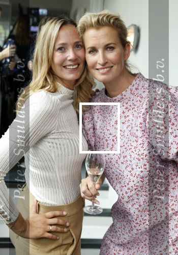 Amsterdam 14 september 2022
Uitreiking Fabulous mama awards bij George Marina .
Anouk Smulders