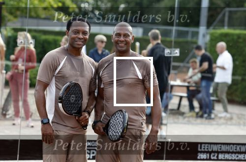 Capelle aan de IJssel 7 september 2022
Presentatie kleinglijn voor Padel van Robin van Persie en zijn vrouw Bouchra v Persie. Aron Winter en Regi Blinker