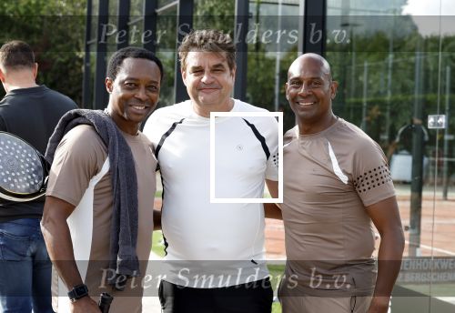 Capelle aan de IJssel 7 september 2022
Presentatie kleinglijn voor Padel van Robin van Persie en zijn vrouw Bouchra v Persie. Aron Winter met Frank Lammers en Regi Blinker
