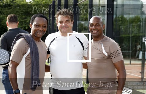 Capelle aan de IJssel 7 september 2022
Presentatie kleinglijn voor Padel van Robin van Persie en zijn vrouw Bouchra v Persie. Aron Winter met Frank Lammers en Regi Blinker