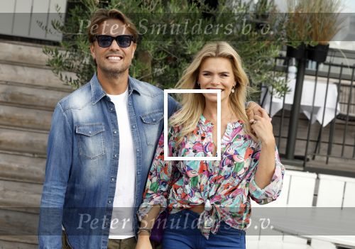 Amsterdam 14 september 2022
Uitreiking Fabulous mama awards bij George Marina .
Bas Smit kwam met zijn zus Marielle Smit en zijn vrouw Nicolette v Dam