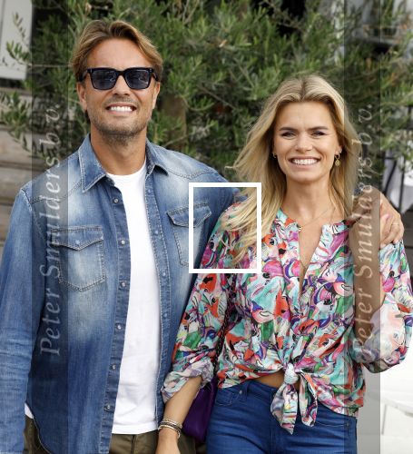 Amsterdam 14 september 2022
Uitreiking Fabulous mama awards bij George Marina .
Bas Smit kwam met zijn zus Marielle Smit en zijn vrouw Nicolette v Dam