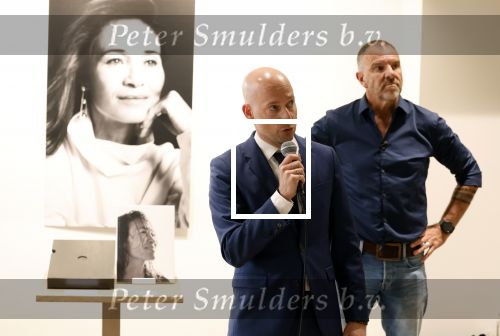 Hilversum 28 maart 2022
Presentatie boek en munt van Bibian Mentel. Haar man Edwin Spee kwam met zijn vriendin Mandy. 
Bert v Ravenswaaij