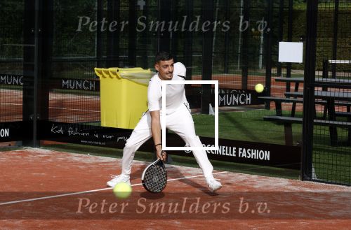 Capelle aan de IJssel 7 september 2022
Presentatie kleinglijn voor Padel van Robin van Persie en zijn vrouw Bouchra v Persie. Boef