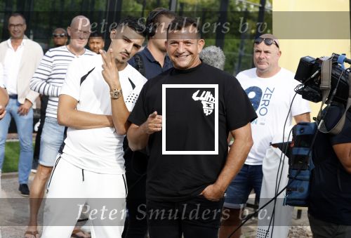 Capelle aan de IJssel 7 september 2022
Presentatie kleinglijn voor Padel van Robin van Persie en zijn vrouw Bouchra v Persie. Boef en Najib Amhali