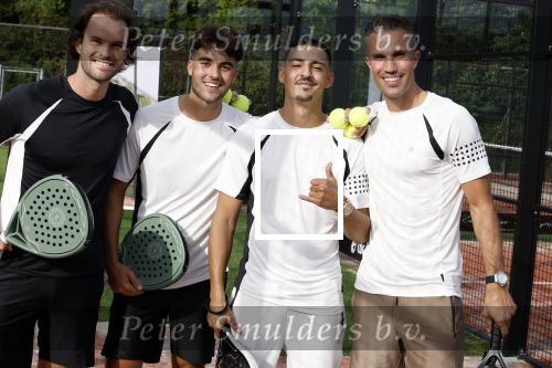 Capelle aan de IJssel 7 september 2022
Presentatie kleinglijn voor Padel van Robin van Persie en zijn vrouw Bouchra v Persie. Boef met Robin v Persie en hun tegenstanders