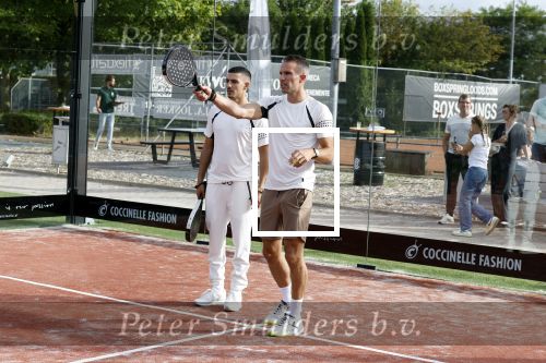 Capelle aan de IJssel 7 september 2022
Presentatie kleinglijn voor Padel van Robin van Persie en zijn vrouw Bouchra v Persie. Boef met Robin v en hun tegenstanders