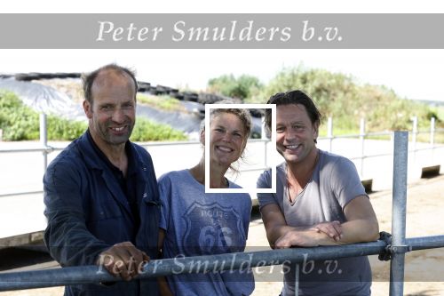 Ruinerwold 3 augustus 2022
Boer Evert met zijn nieuwe vriendin Maud bij zijn boerderij . Matthijs Albers was mee.