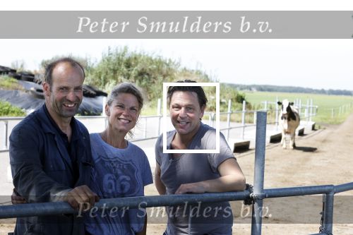 Ruinerwold 3 augustus 2022
Boer Evert met zijn nieuwe vriendin Maud bij zijn boerderij . Matthijs Albers was mee.
