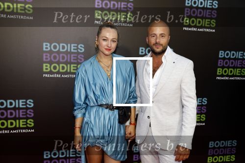 Amsterdam 24 augustus 2022
Premiere Bodies Bodies Bosies van Halina Reijn in Tuschinski . Carolien Spoor en partner Jon Karthaus