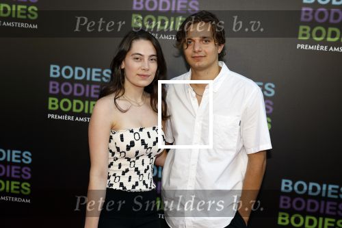 Amsterdam 24 augustus 2022
Premiere Bodies Bodies Bosies van Halina Reijn in Tuschinski . Chris Peters en partner