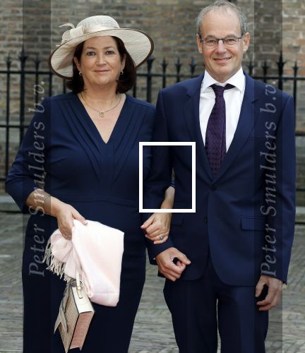 Den Haag 20 september 2022
Prinsjesdag 2022 in Den Haag . De troonrede wordt gedaan vanuit de koninklijke schouwburg .
Conny Helder met partner