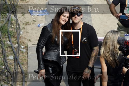 Zandvoort 4 september 2022
Floor Jansen zingt het nederlandse volkslied voorafgaand aan den Nederlands F1 Grand Prix . Ook haar man Hannes v Dahl en hun dochtertje waren erbij.