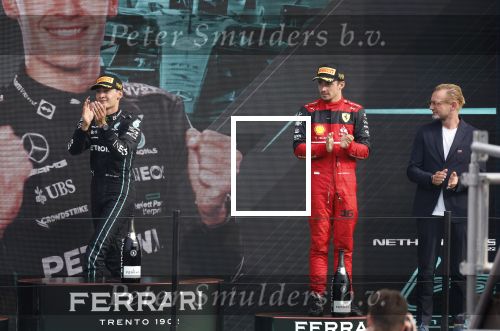 Zandvoort 4 september 2022
Nederlandse F1 Grand Prix op circuit Zandvoort.
Het podium met Max Verstappen 1e George Rusell 2e en Charles Leclerc 3e. Prins Bernhard reikt de prijzen uit.