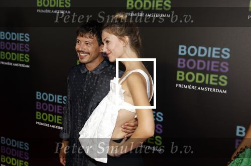Amsterdam 24 augustus 2022
Premiere Bodies Bodies Bosies van Halina Reijn in Tuschinski . Geza Weisz met vriendin