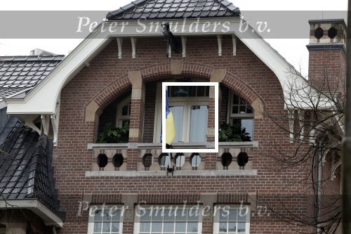 Amsterdam 16 maart 2022
Bij het huis van Gigi ravelli en haar man Roger Hoedenius hangt een Ukrainse vlag
