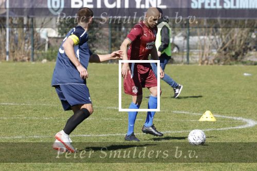 Utrecht 27 maart 2022
Bij voetbalclub DHSC in Utrecht wordt een dag georganiseerd waar geld opgehaald wordt voor Ukraine. Wesley Sneijder Mart Hoogkamer Evgeniy Levchenko Djarno Hofland Juvat Westendorp Koen Weijland Noa Zeeuw Glenn Helder ea spelen oa mee.