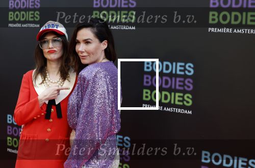 Amsterdam 24 augustus 2022
Oremiere Bodies Bodies Bosies van Halina Reijn in Tuschinski . `Halina en haar hartsvriendin Carice v Houten
