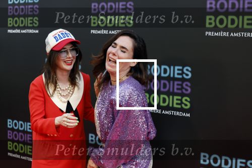 Amsterdam 24 augustus 2022
Oremiere Bodies Bodies Bosies van Halina Reijn in Tuschinski . `Halina en haar hartsvriendin Carice v Houten