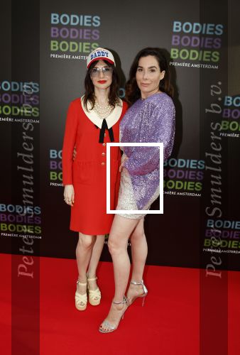 Amsterdam 24 augustus 2022
Oremiere Bodies Bodies Bosies van Halina Reijn in Tuschinski . `Halina en haar hartsvriendin Carice v Houten