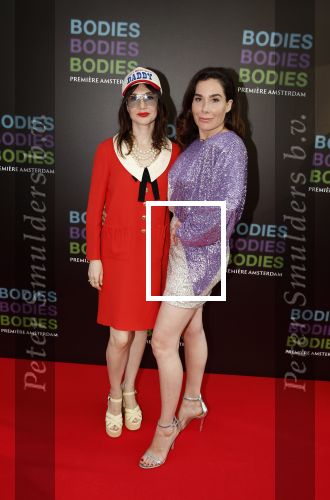 Amsterdam 24 augustus 2022
Oremiere Bodies Bodies Bosies van Halina Reijn in Tuschinski . `Halina en haar hartsvriendin Carice v Houten