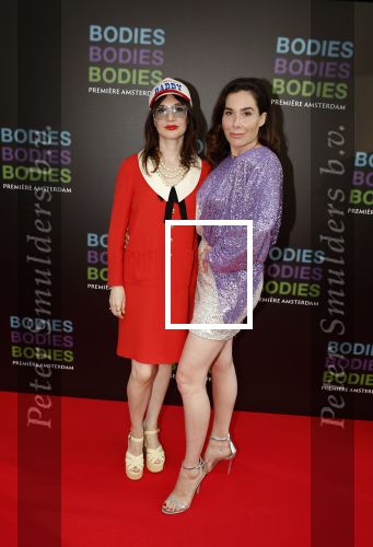 Amsterdam 24 augustus 2022
Oremiere Bodies Bodies Bosies van Halina Reijn in Tuschinski . `Halina en haar hartsvriendin Carice v Houten