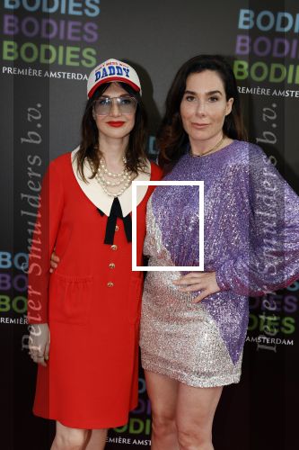 Amsterdam 24 augustus 2022
Oremiere Bodies Bodies Bosies van Halina Reijn in Tuschinski . `Halina en haar hartsvriendin Carice v Houten